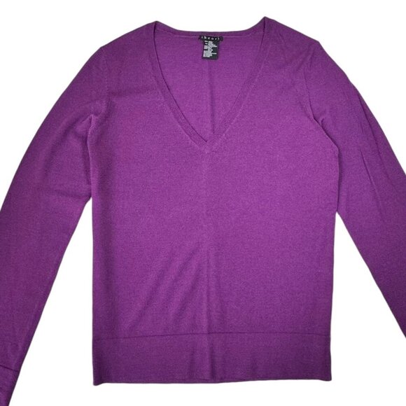 THEORY Wool Sweater Sz.M Fine Gauge Purple V-Neck Minimalist Career Classic - Picture 2 of 8
